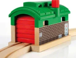 Brio Lokschuppen mit Rolltor 33574