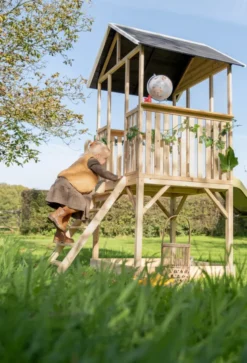 EXIT Holzspielhaus Panorama 500 mit Rutsche und Sandkasten