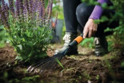 FISKARS QuikFit Kleinfächerbesen
