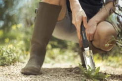 FISKARS Xact™ Unkrautstecher für tief verwurzeltes Unkraut