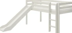 FLEXA Classic Halbhohes Bett mit senk. Leiter und Rutsche weiß lasiert