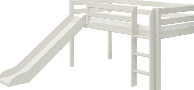 FLEXA Classic Halbhohes Bett mit senk. Leiter und Rutsche weiß lasiert
