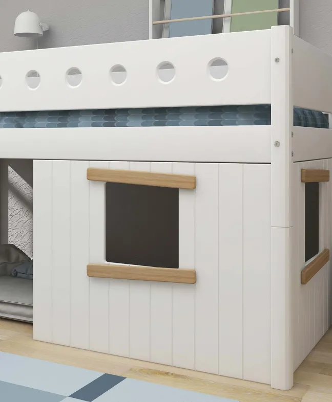 FLEXA White halbhohes Bett mit senkrechter Leiter und Baumhaus Panelen weiß/Eiche