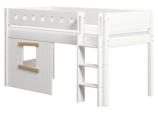 FLEXA White halbhohes Bett mit senkrechter Leiter und Baumhaus Panelen weiß/Eiche