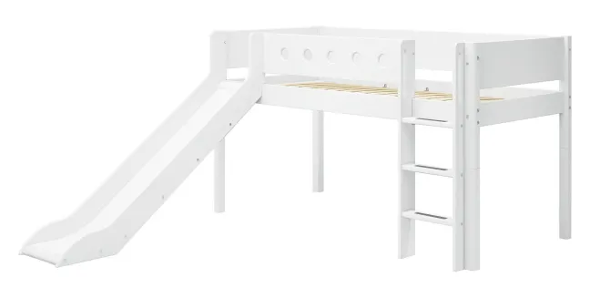 FLEXA White halbhohes Bett senk. Leiter und Rutsche weiß