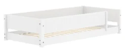 FLEXA White Montessori Bett 90x200cm mit 3/4 Rillen Abturzsicherung weiß