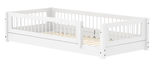 FLEXA White Montessori Bett 90x200cm mit Streben und 3/4 Absturzsicherung weiß