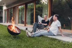 Höfats BOWL 57 Feuerschale mit Sternfuß
