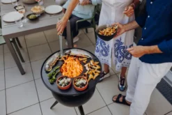 Höfats MOON 45 All Black Plancha-Grillset hoch