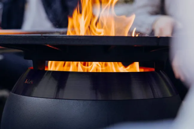 Höfats MOON 45 All Black Plancha-Grillset niedrig