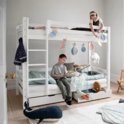 Hoppekids ECO Luxury Etagenbett hoch 90x200cm mit Rollrost und gerader Leiter weiß