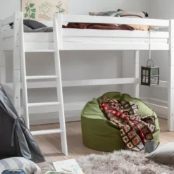 Hoppekids ECO Luxury Mittelhochbett 90x200cm mit Rollrost und Schrägleiter weiß