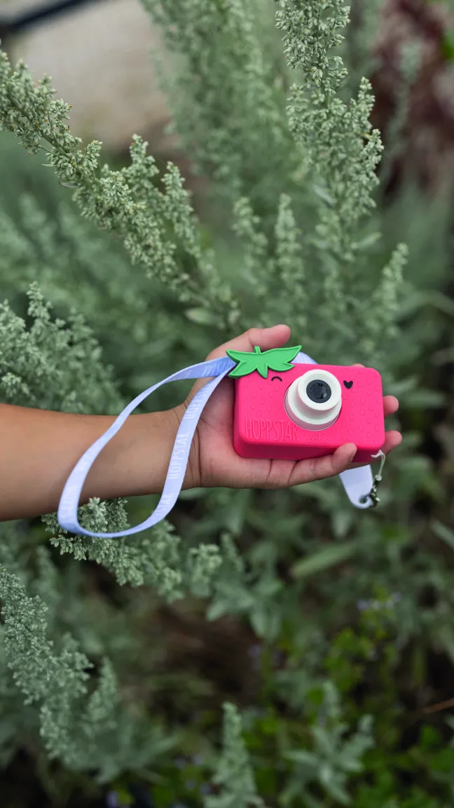 Hoppstar Rookie Digitalkamera für Kinder strawbella