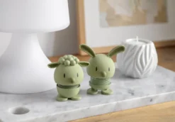 Hoptimist® Wackelfigur Soft Schaf S grün