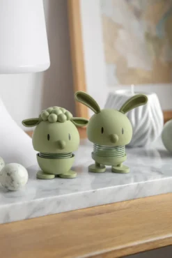Hoptimist® Wackelfigur Soft Schaf S grün