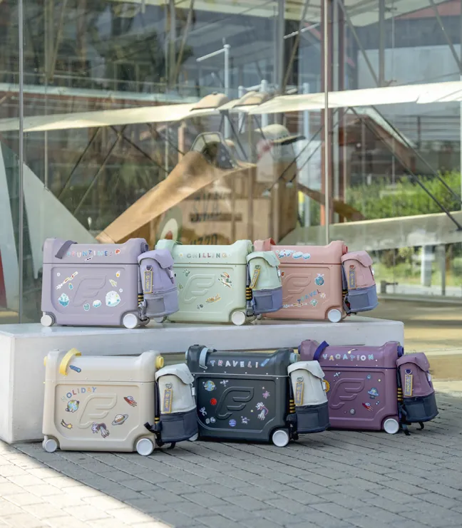 JetKids™ by Stokke® BedBox Kinderkoffer Hazy Lilac 681306
