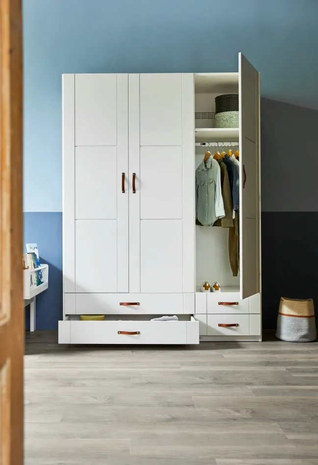 Lifetime Schrank 150cm mit 3 Türen und 4 Schubladen weiß lackiert