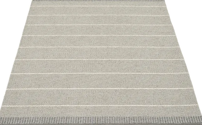 Pappelina Teppich Belle Concrete 140 x 200 cm BE9C420