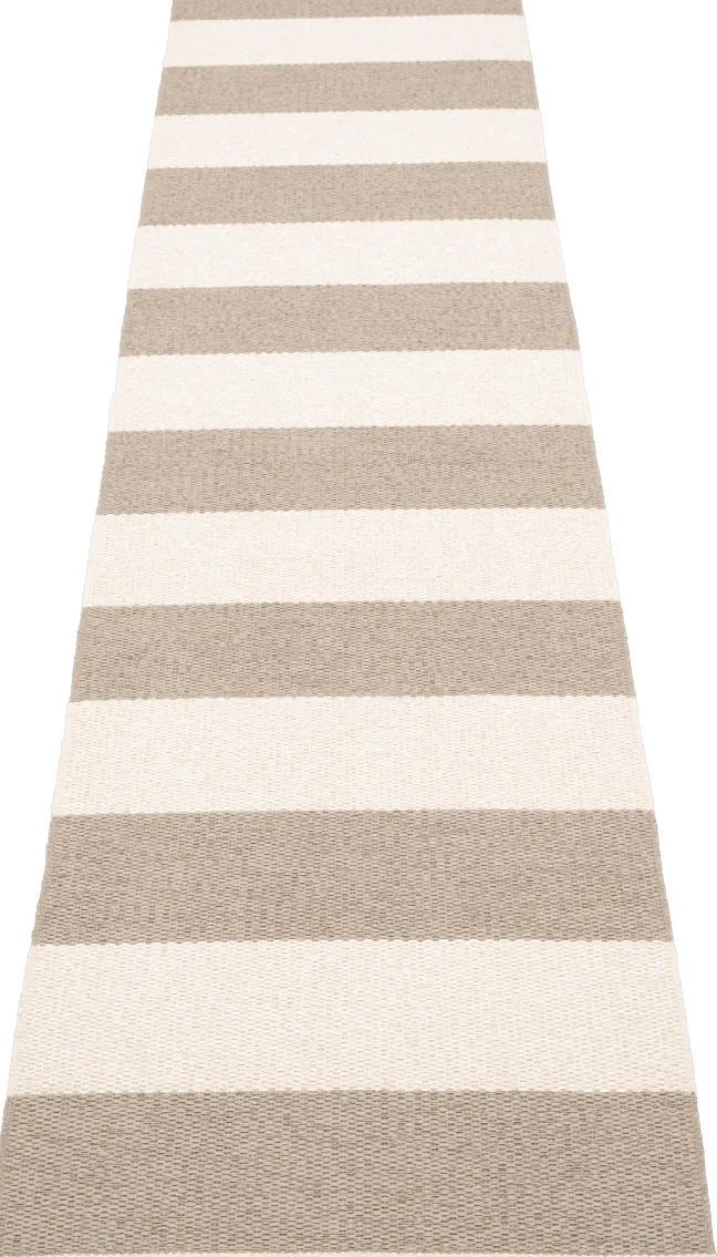 Pappelina Teppich Bob Mud Vanilla 70 x 300 cm BO6B730