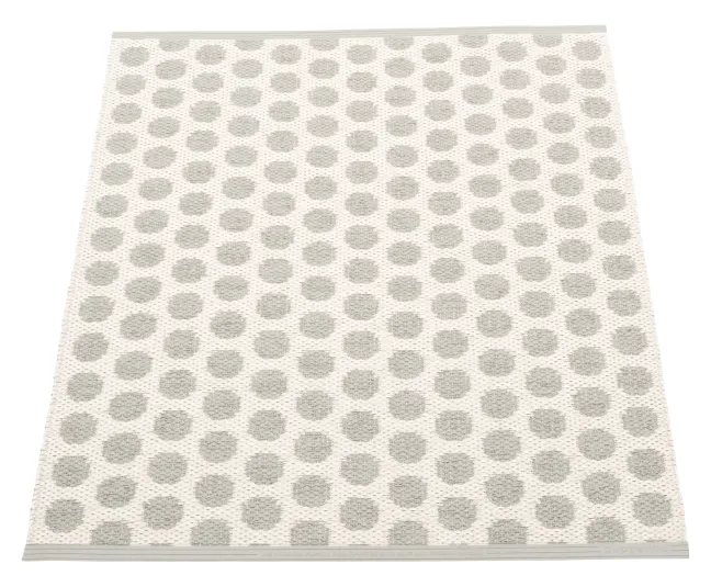 Pappelina Teppich Noa Warm Grey Vanilla Grey stripe 70 x 90cm NO9DD709