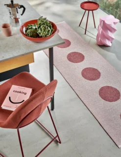 Pappelina Teppich VERA POP Blush 70 x 360 cm VP7E736