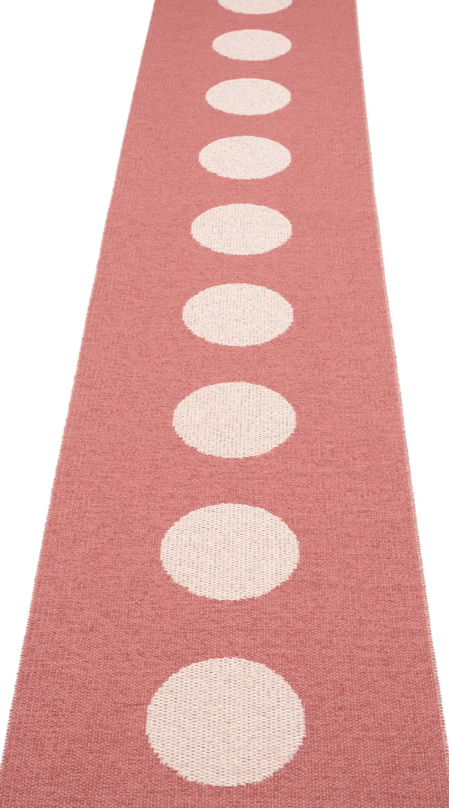 Pappelina Teppich VERA POP Blush 70 x 360 cm VP7E736