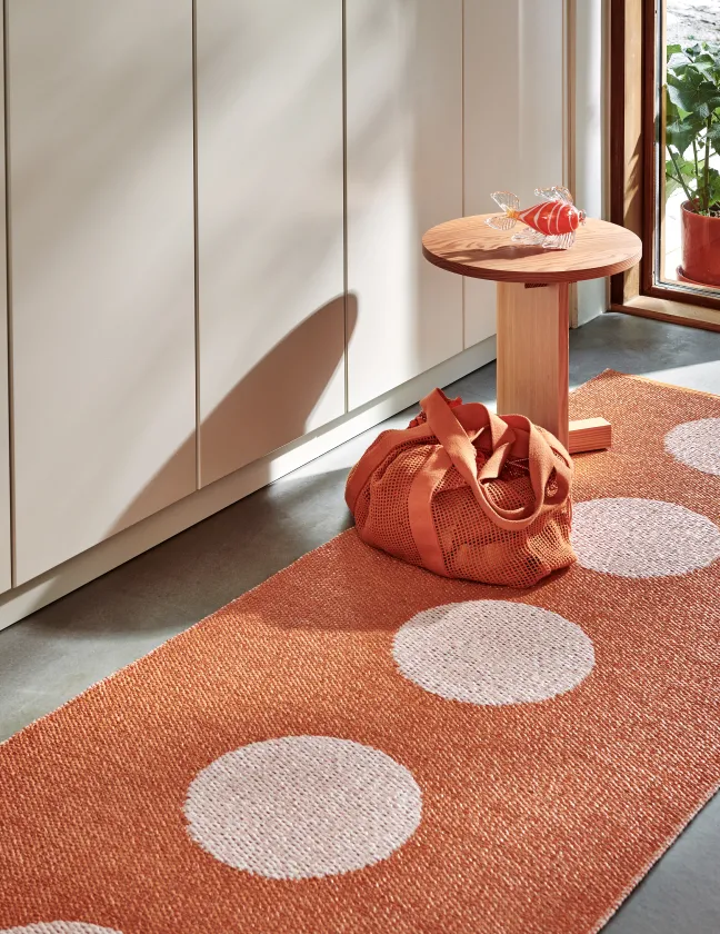 Pappelina Teppich VERA POP Pale Orange 70 x 360 cm VP4A736