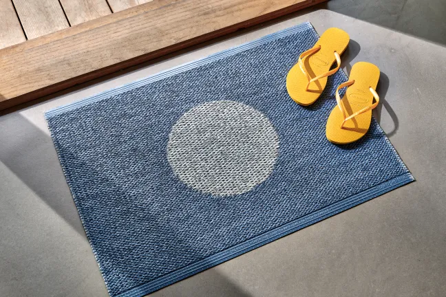 Pappelina Teppich VERA POP River Blue 70 x 200 cm VP3R720