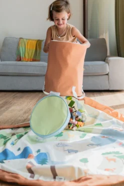 Play&Go Soo Spielmatte Ø140cm mit Stauraum Eimer zoo