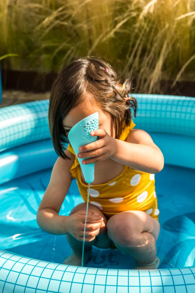Quut Cuppi Sandspielzeug Schaufel, Sieb & Ball Ocean