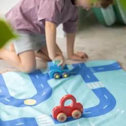 Quut Spieltuch M (140 x 70cm) On the road