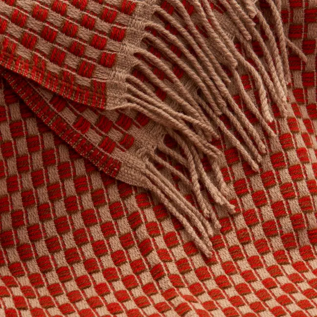 Roros Tweed ISAK Lammwolldecke 150 x 210cm Rot Sumac Throw 5353