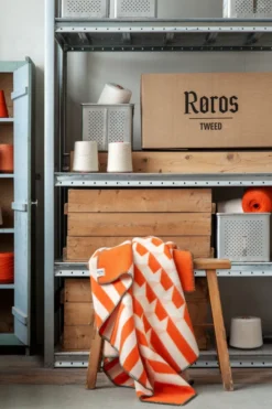 Roros Tweed KVAM Lammwolldecke 135 x 200cm orange 5212