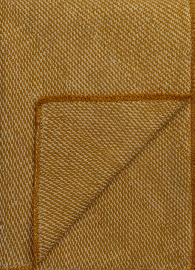 Roros Tweed Lammwolldecke 135x200cm Sun gelb 7051