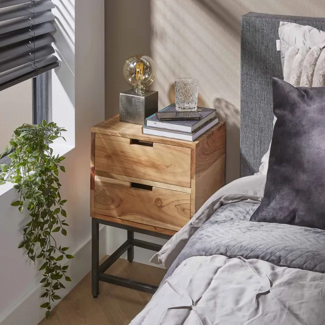 Rubjerg Design Nachttisch Flat mit 2 Schubladen Akazie massiv natur
