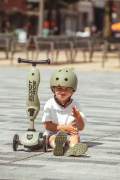Scoot & Ride Helm Olive Größe S-M