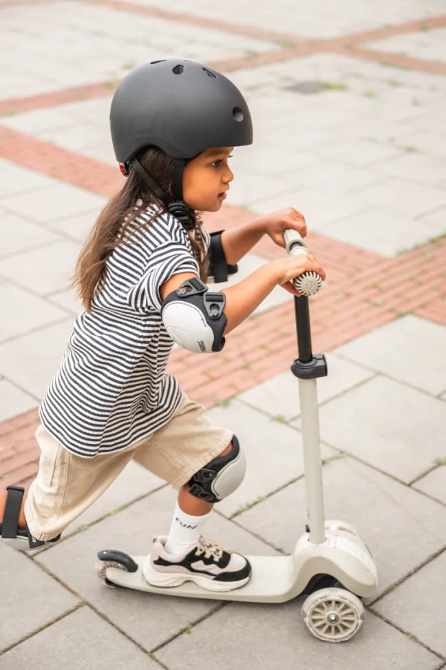 Scoot & Ride Highwaykick 3S fatlbar ash