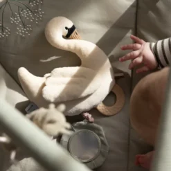 Sebra Aktivitätsspielzeug Schwan