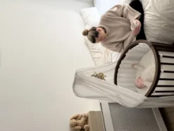 STOKKE® Sleepi™ Mini Bett V3 ohne Matratze Warm Brown 591304