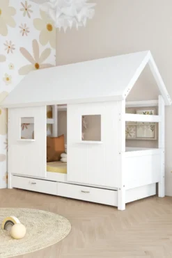 THUKA Nordic Hausbett Romantic mit geschlossener Front, Dachpanele und 2 Schubladen weiß