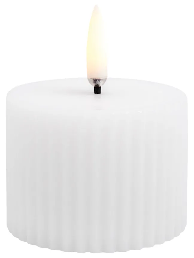 UYUNI LED Kerze Grooved 5,8x4,5 cm Nordic White