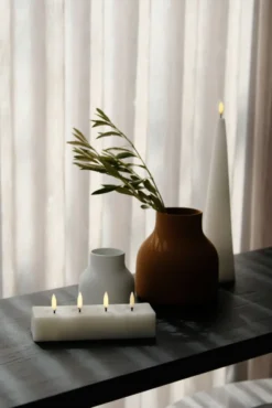 UYUNI LED Kerze Weihnachtsbaum Smooth 10x15 cm Ivory