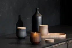 UYUNI Scented LED Duftkerze im Glas 8,5x9,5 cm Uplift Beige