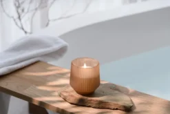 UYUNI Scented LED Duftkerze im Glas 8,5x9,5 cm Uplift Beige