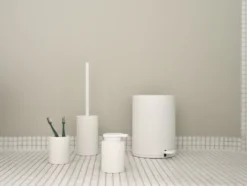 ZONE Denmark Zahnbürstenbecher Karma White